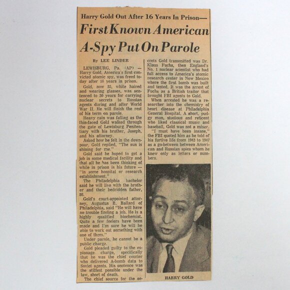 The F.B.I. by Quentin Reynolds Plus an Original Newspaper Clipping - Picture 4 of 13